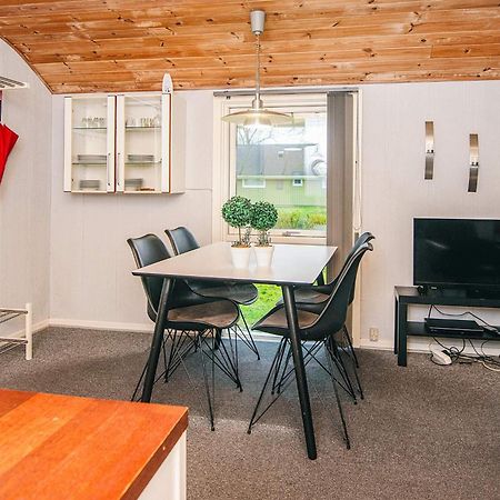 4 Person Holiday Home In Grindsted Tofterup Eksteriør billede